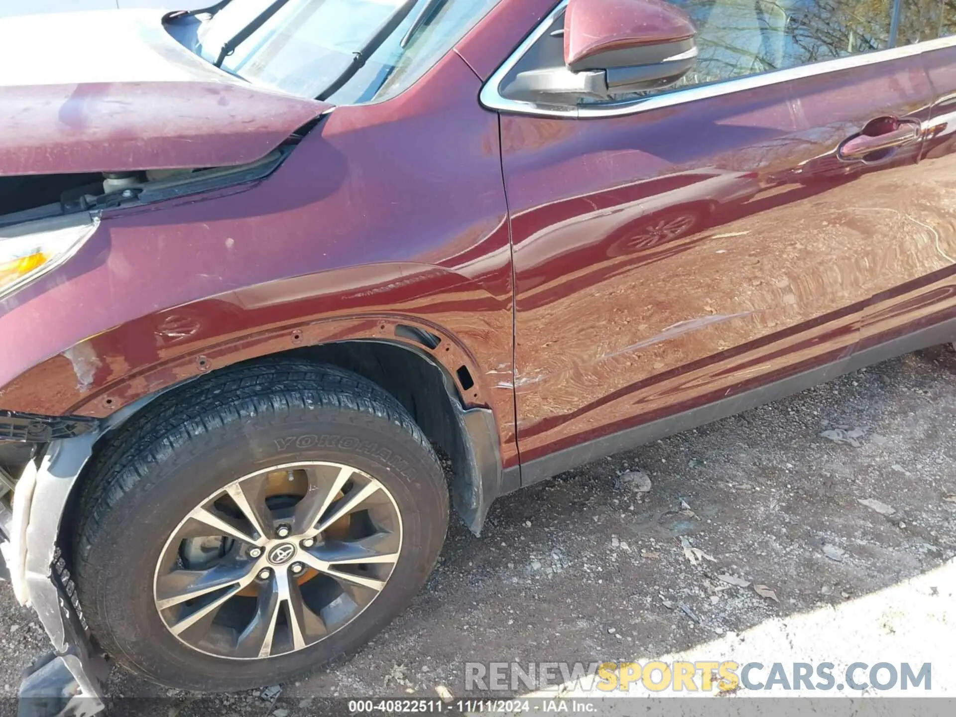 17 Photograph of a damaged car 5TDBZRFH2KS713790 TOYOTA HIGHLANDER 2019