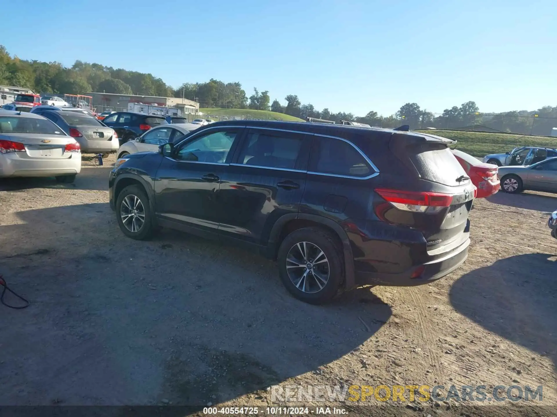 3 Photograph of a damaged car 5TDBZRFH2KS716916 TOYOTA HIGHLANDER 2019