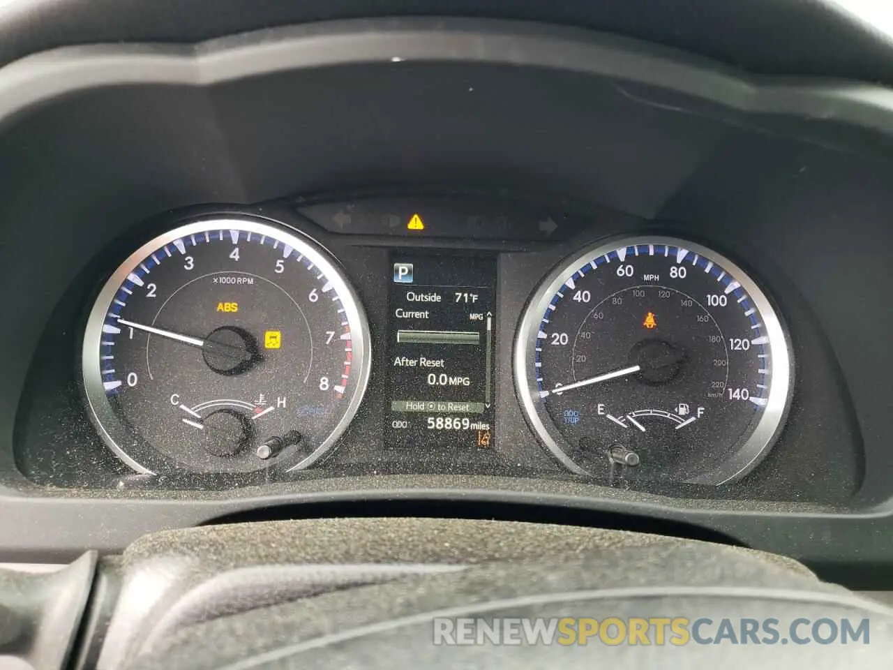 9 Photograph of a damaged car 5TDBZRFH2KS725325 TOYOTA HIGHLANDER 2019