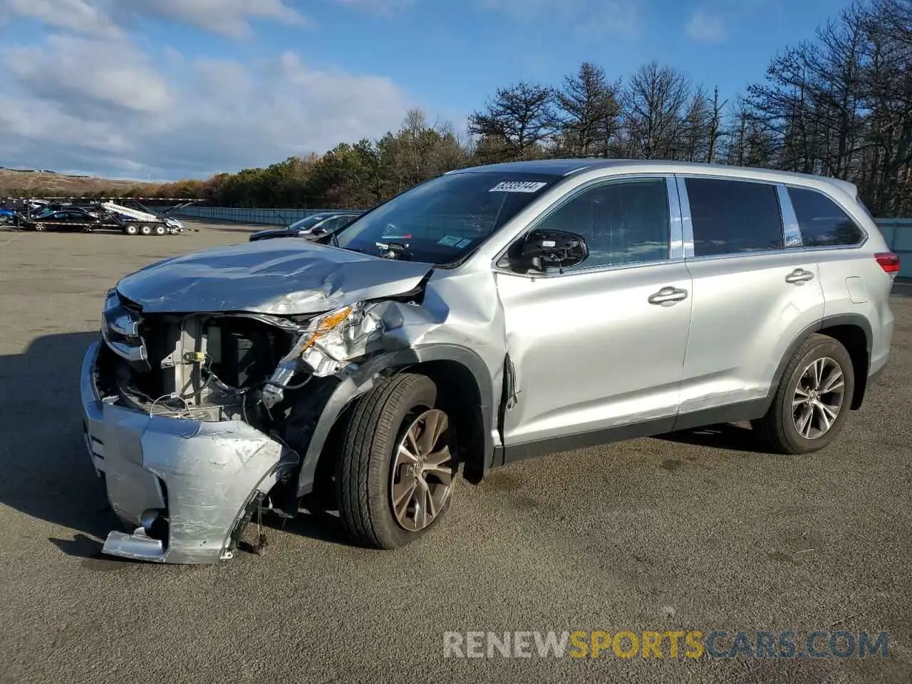 1 Photograph of a damaged car 5TDBZRFH2KS739936 TOYOTA HIGHLANDER 2019