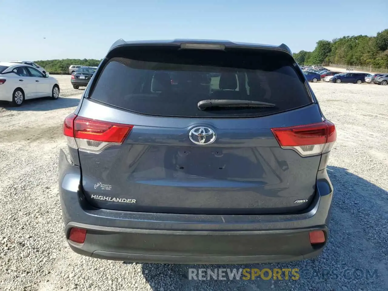 6 Photograph of a damaged car 5TDBZRFH2KS940185 TOYOTA HIGHLANDER 2019