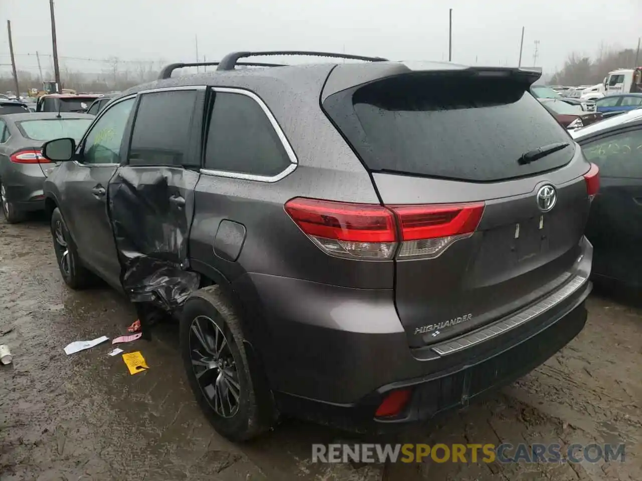 3 Photograph of a damaged car 5TDBZRFH2KS964762 TOYOTA HIGHLANDER 2019