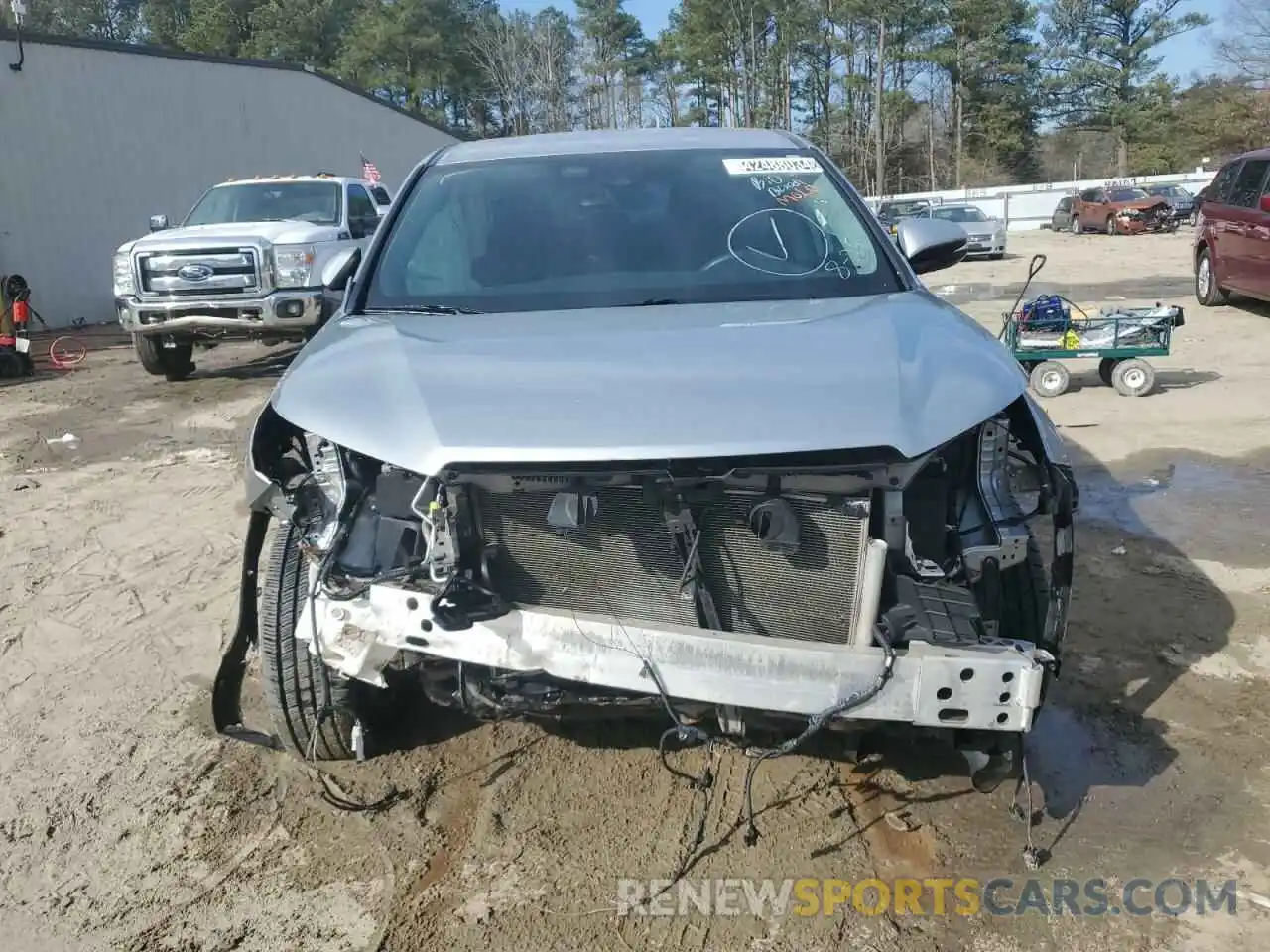 5 Photograph of a damaged car 5TDBZRFH2KS967404 TOYOTA HIGHLANDER 2019