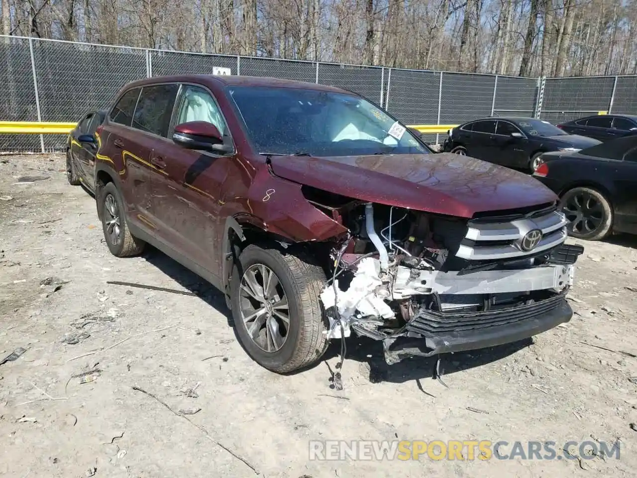 1 Photograph of a damaged car 5TDBZRFH2KS983554 TOYOTA HIGHLANDER 2019