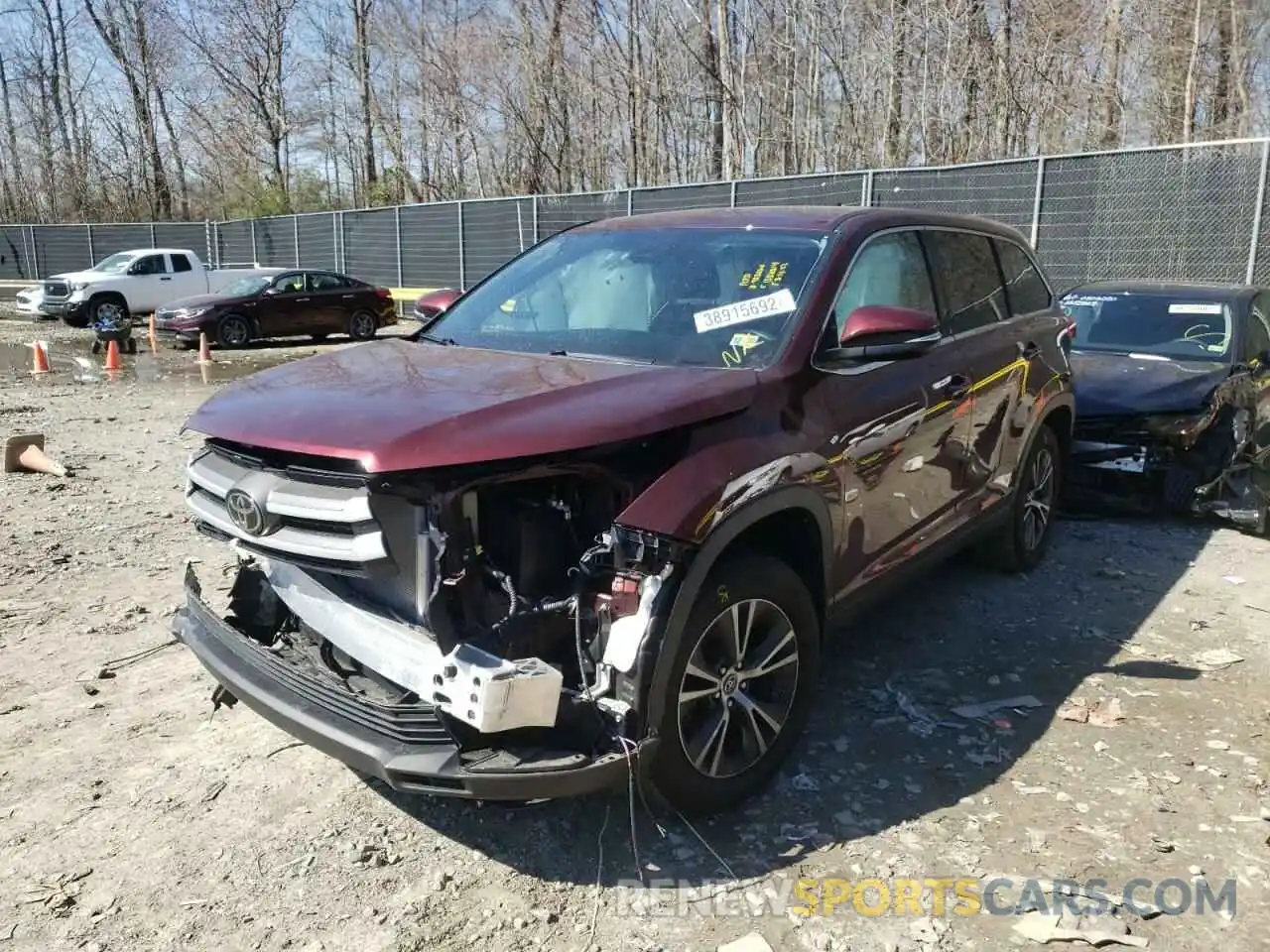 2 Photograph of a damaged car 5TDBZRFH2KS983554 TOYOTA HIGHLANDER 2019