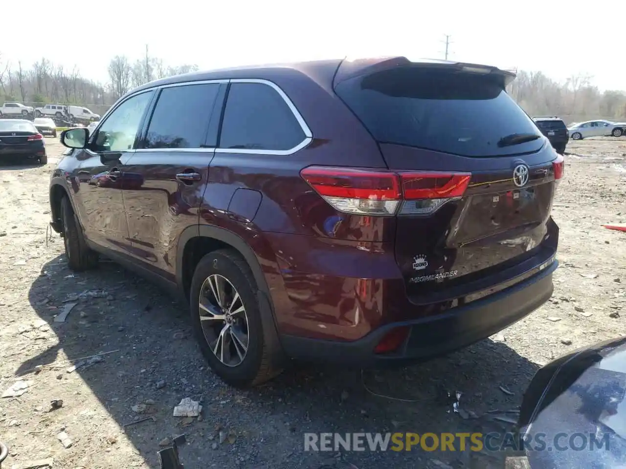 3 Photograph of a damaged car 5TDBZRFH2KS983554 TOYOTA HIGHLANDER 2019