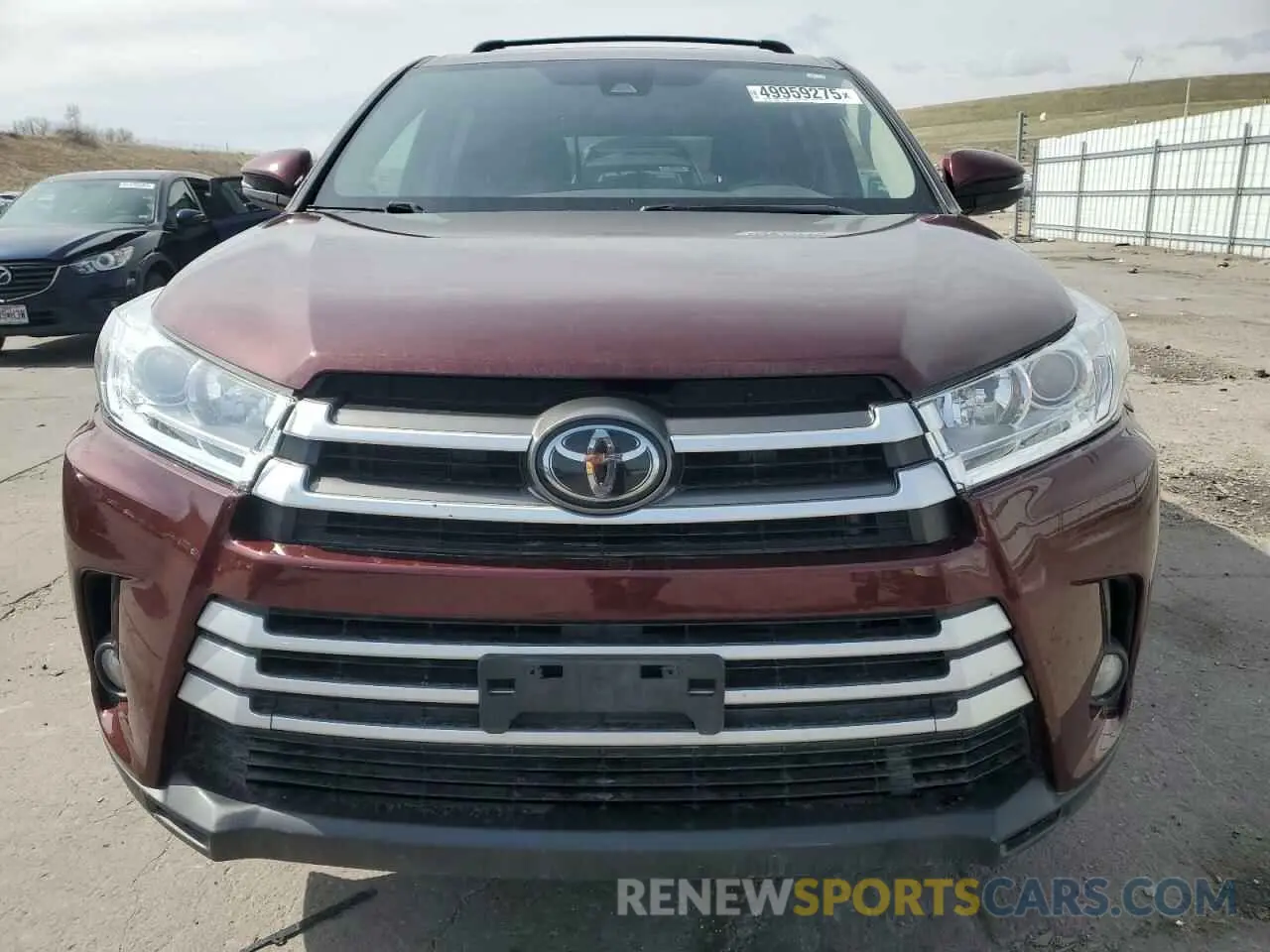 5 Photograph of a damaged car 5TDBZRFH3KS746281 TOYOTA HIGHLANDER 2019