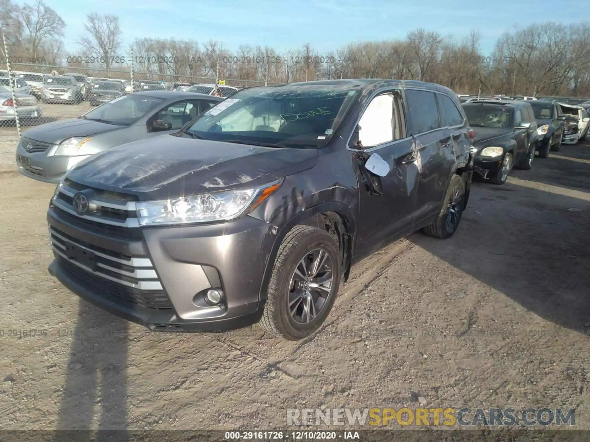 2 Photograph of a damaged car 5TDBZRFH3KS919958 TOYOTA HIGHLANDER 2019