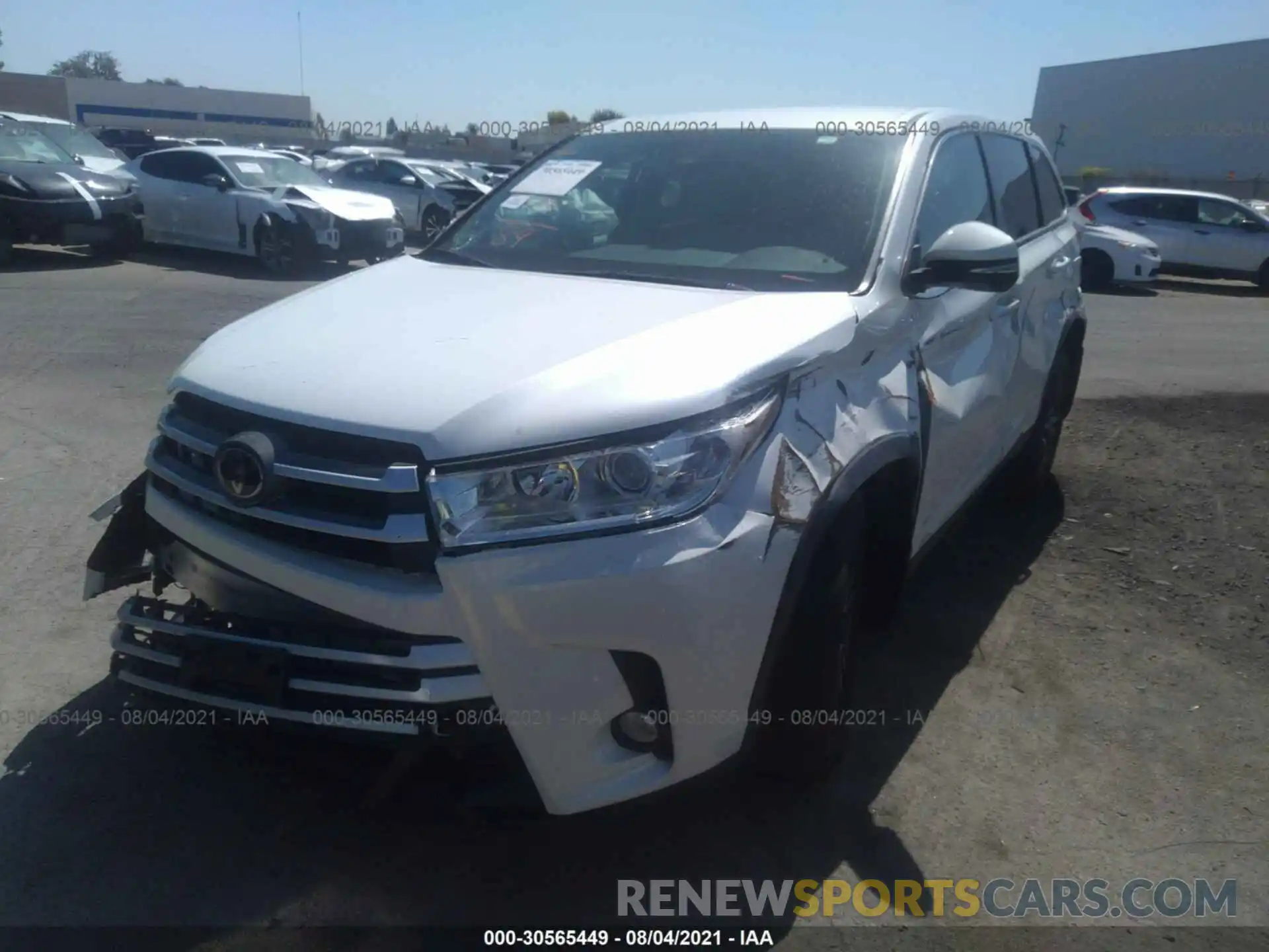 2 Photograph of a damaged car 5TDBZRFH3KS967721 TOYOTA HIGHLANDER 2019