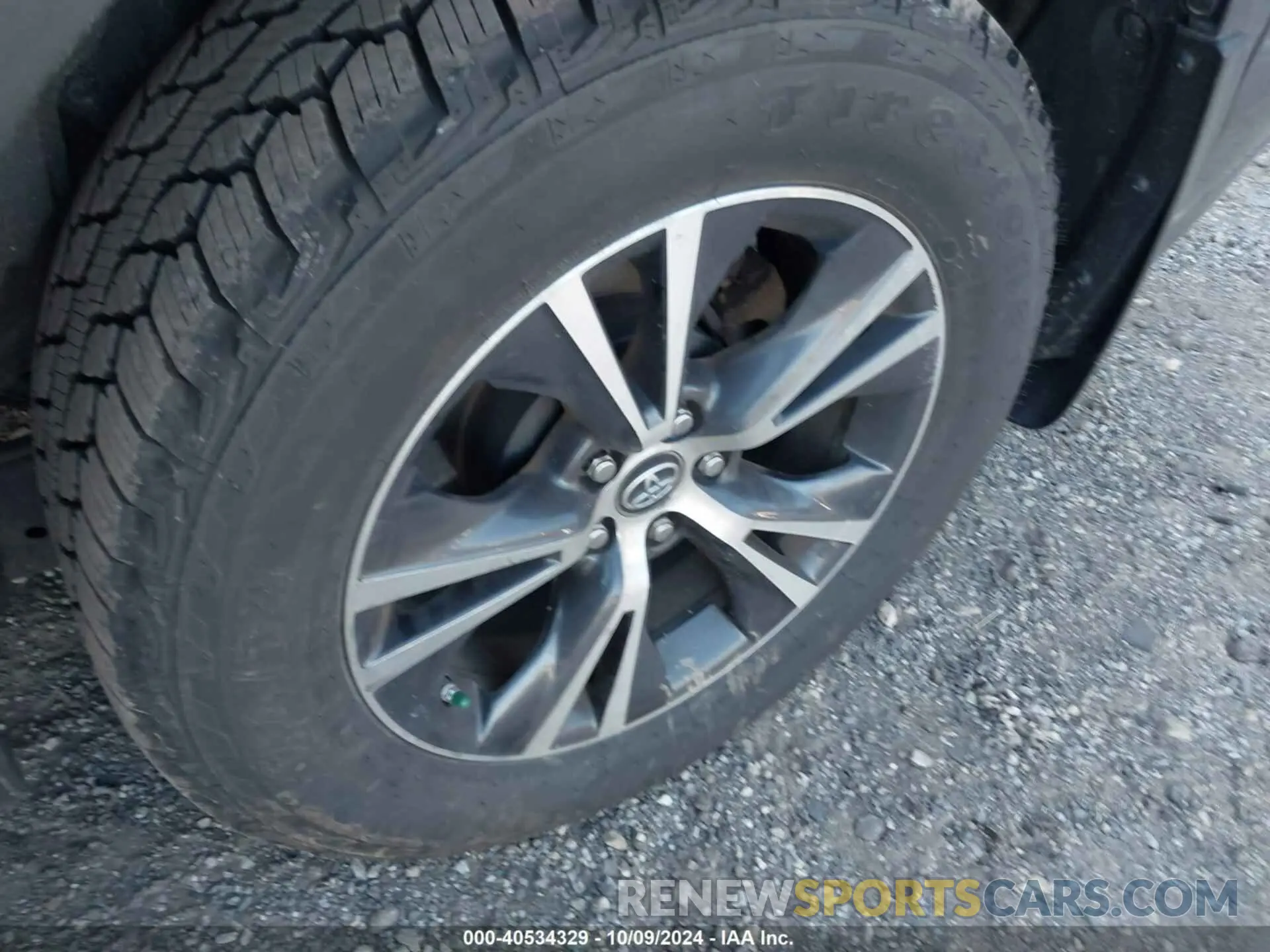 12 Photograph of a damaged car 5TDBZRFH3KS974880 TOYOTA HIGHLANDER 2019