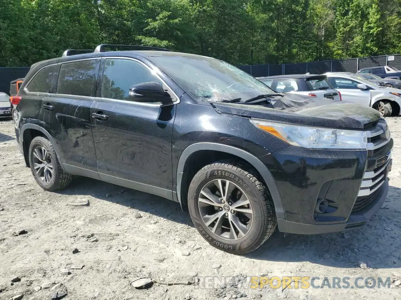 4 Photograph of a damaged car 5TDBZRFH4KS921850 TOYOTA HIGHLANDER 2019