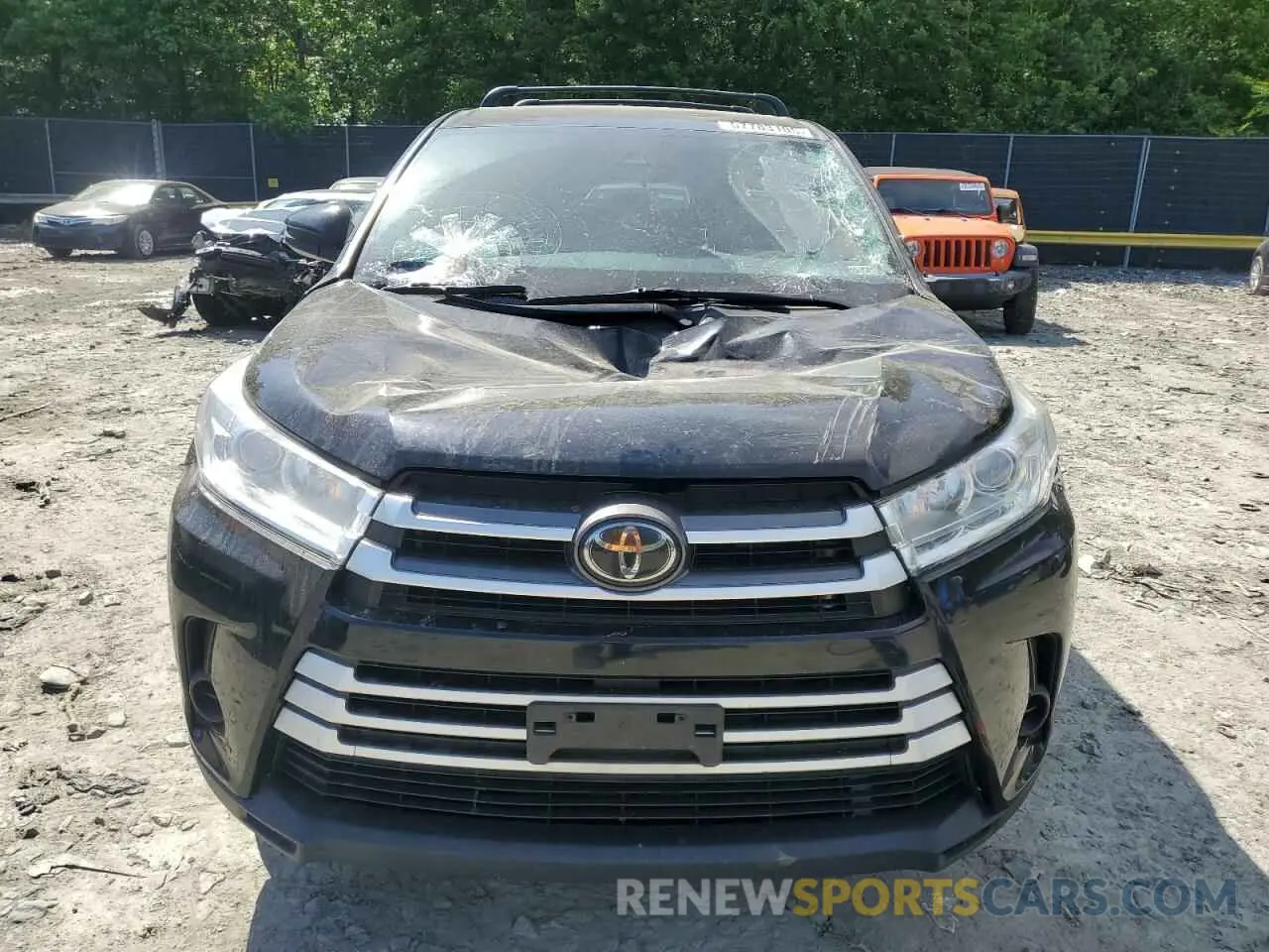 5 Photograph of a damaged car 5TDBZRFH4KS921850 TOYOTA HIGHLANDER 2019