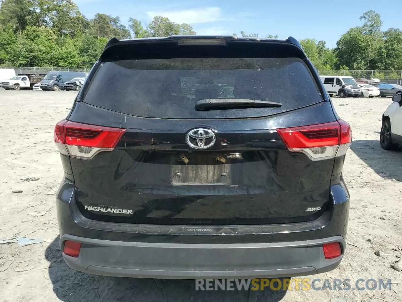 6 Photograph of a damaged car 5TDBZRFH4KS921850 TOYOTA HIGHLANDER 2019