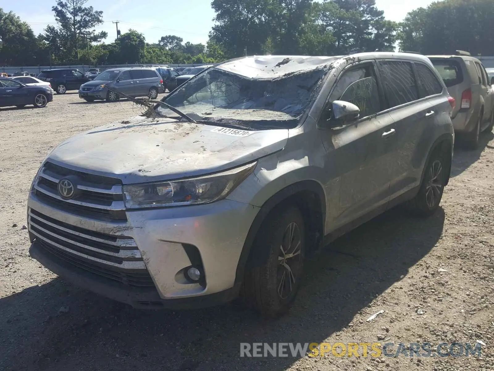 2 Photograph of a damaged car 5TDBZRFH4KS924814 TOYOTA HIGHLANDER 2019