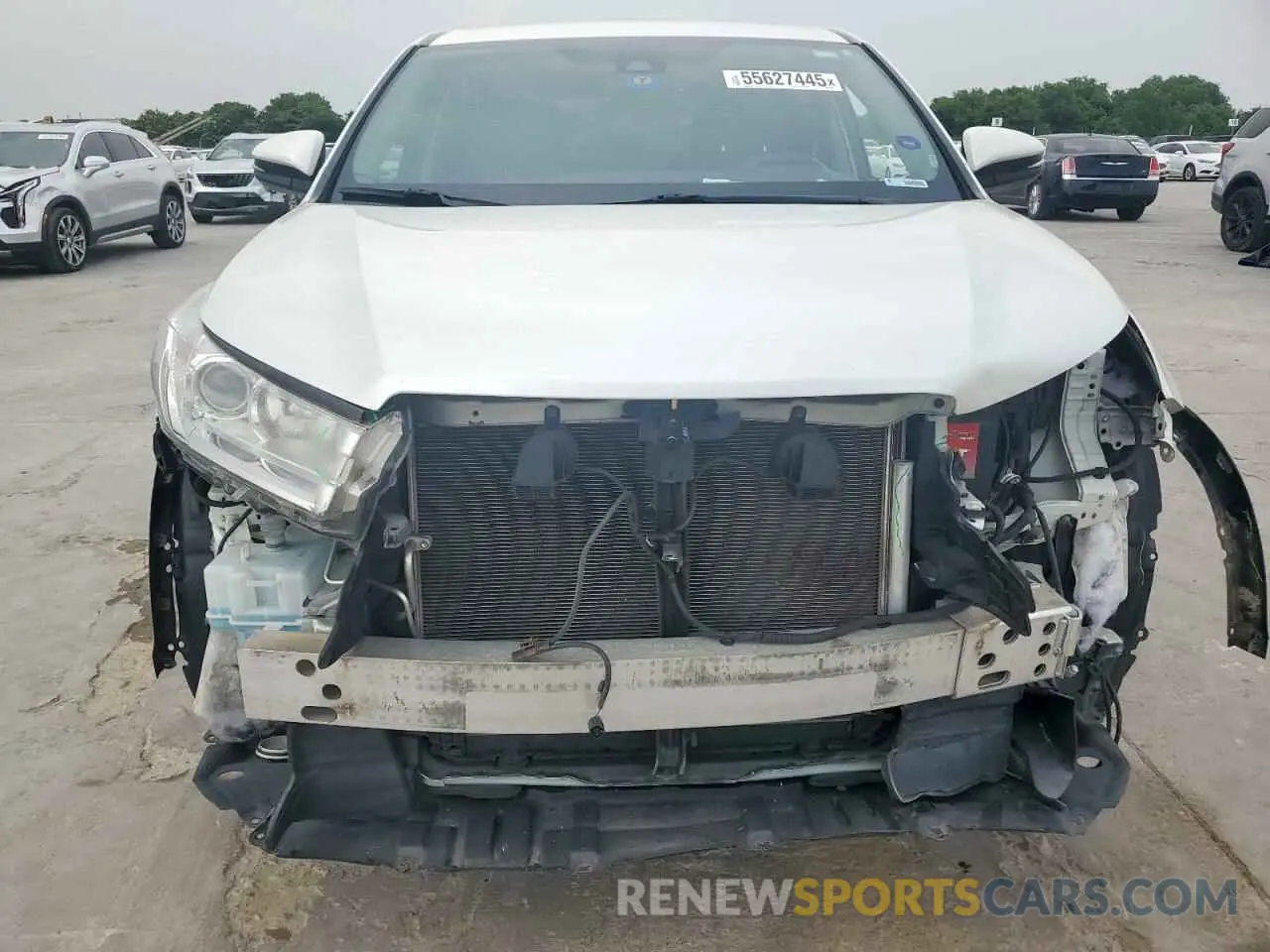 5 Photograph of a damaged car 5TDBZRFH4KS929527 TOYOTA HIGHLANDER 2019