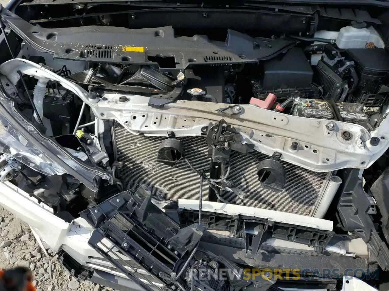 12 Photograph of a damaged car 5TDBZRFH5KS707188 TOYOTA HIGHLANDER 2019