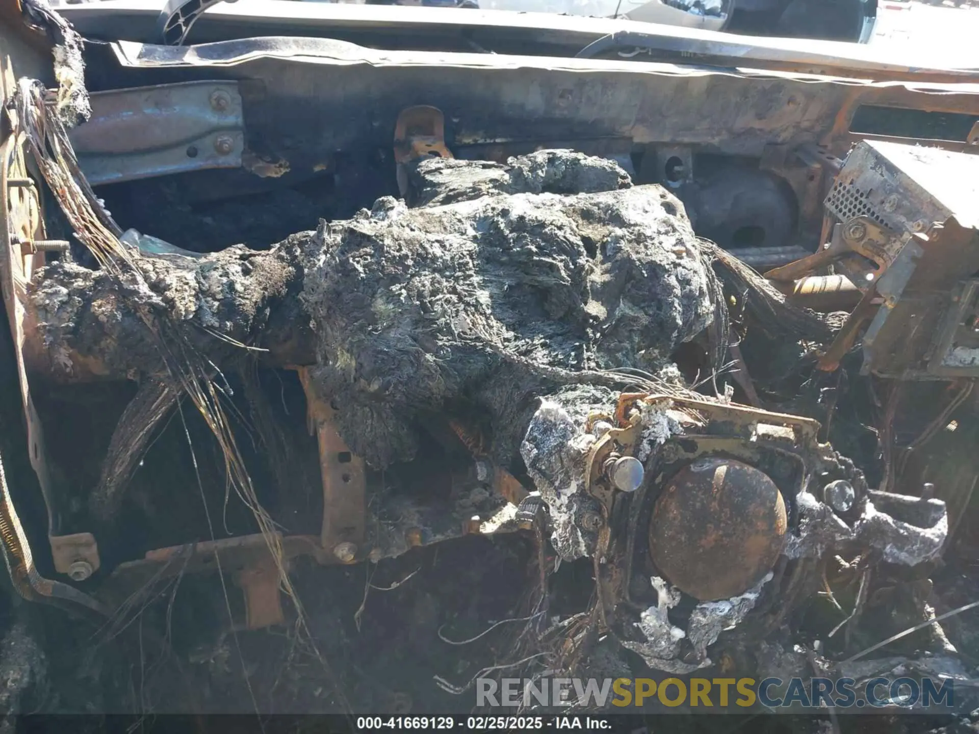 7 Photograph of a damaged car 5TDBZRFH5KS916530 TOYOTA HIGHLANDER 2019