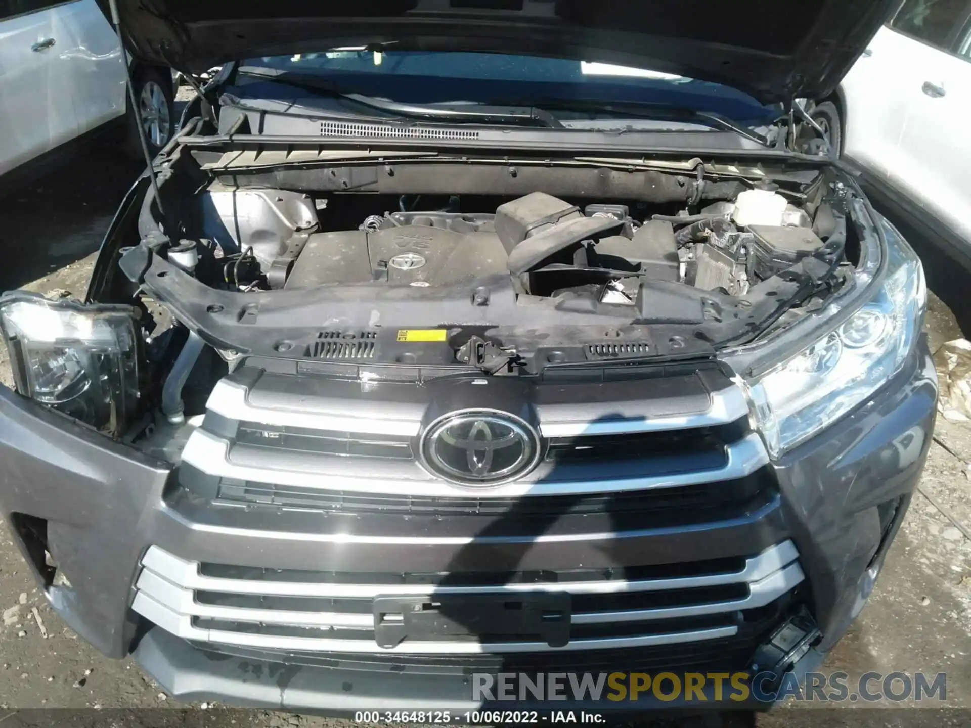 10 Photograph of a damaged car 5TDBZRFH5KS922232 TOYOTA HIGHLANDER 2019