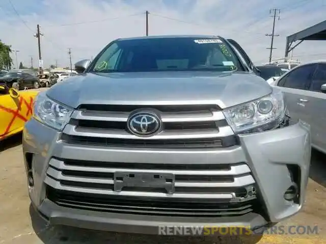 9 Photograph of a damaged car 5TDBZRFH5KS946708 TOYOTA HIGHLANDER 2019