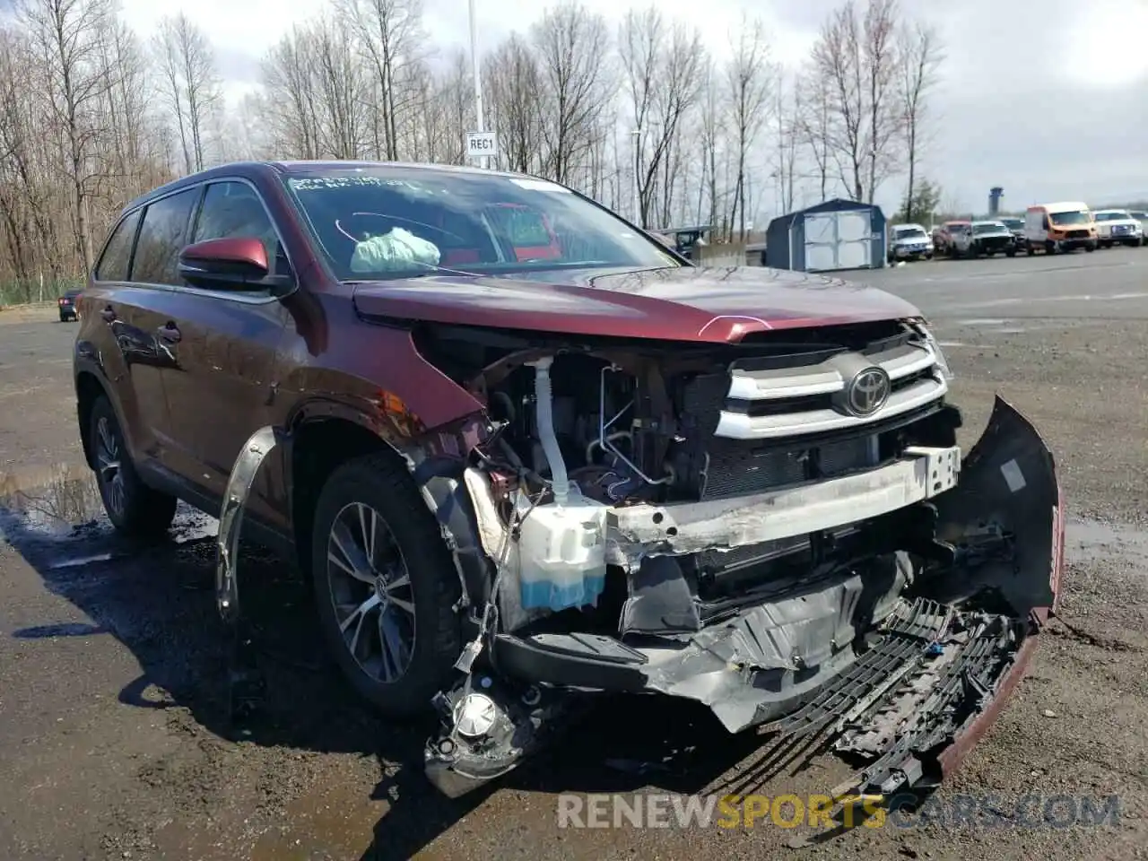 1 Photograph of a damaged car 5TDBZRFH5KS963895 TOYOTA HIGHLANDER 2019