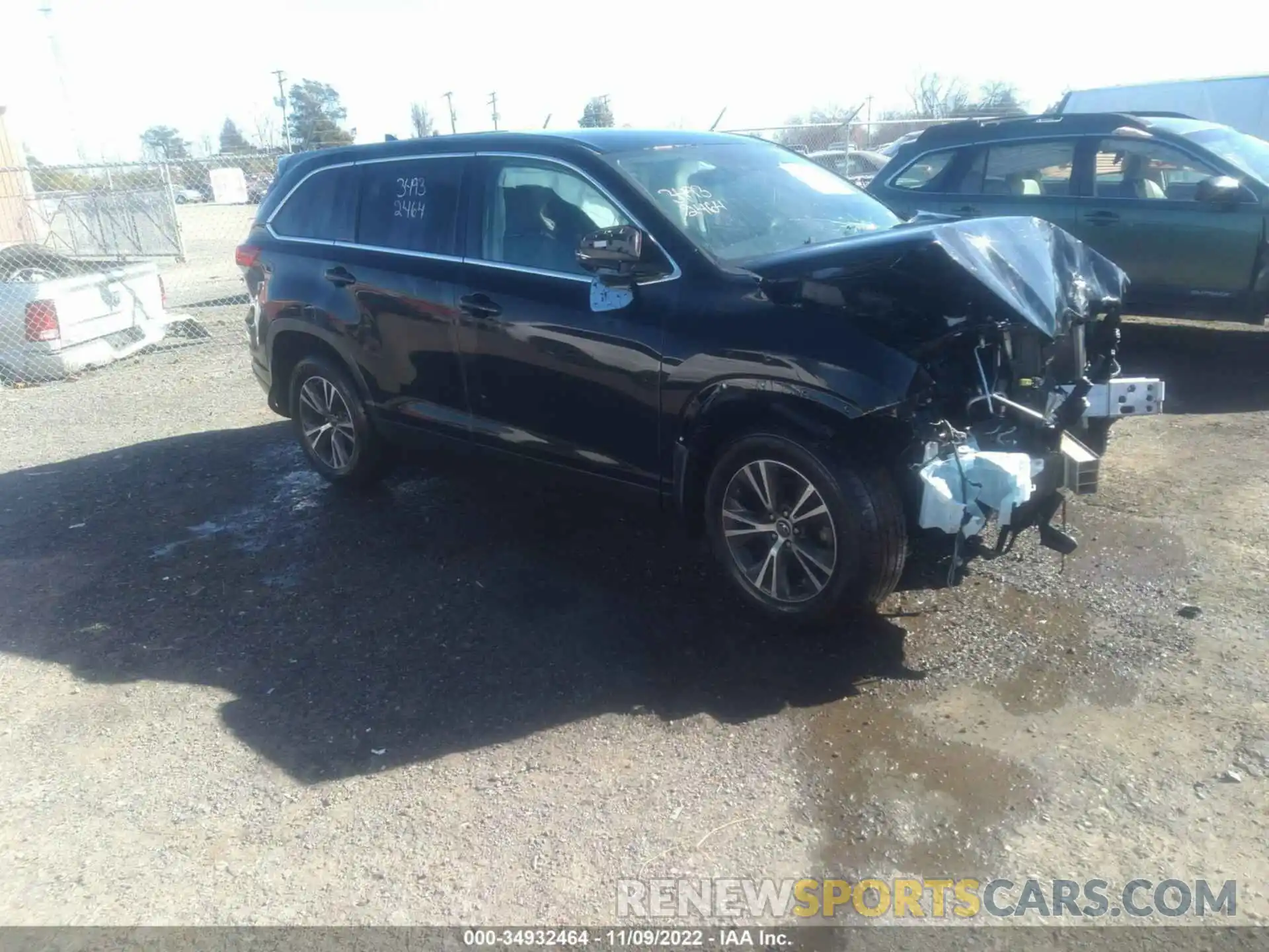 1 Photograph of a damaged car 5TDBZRFH6KS708883 TOYOTA HIGHLANDER 2019