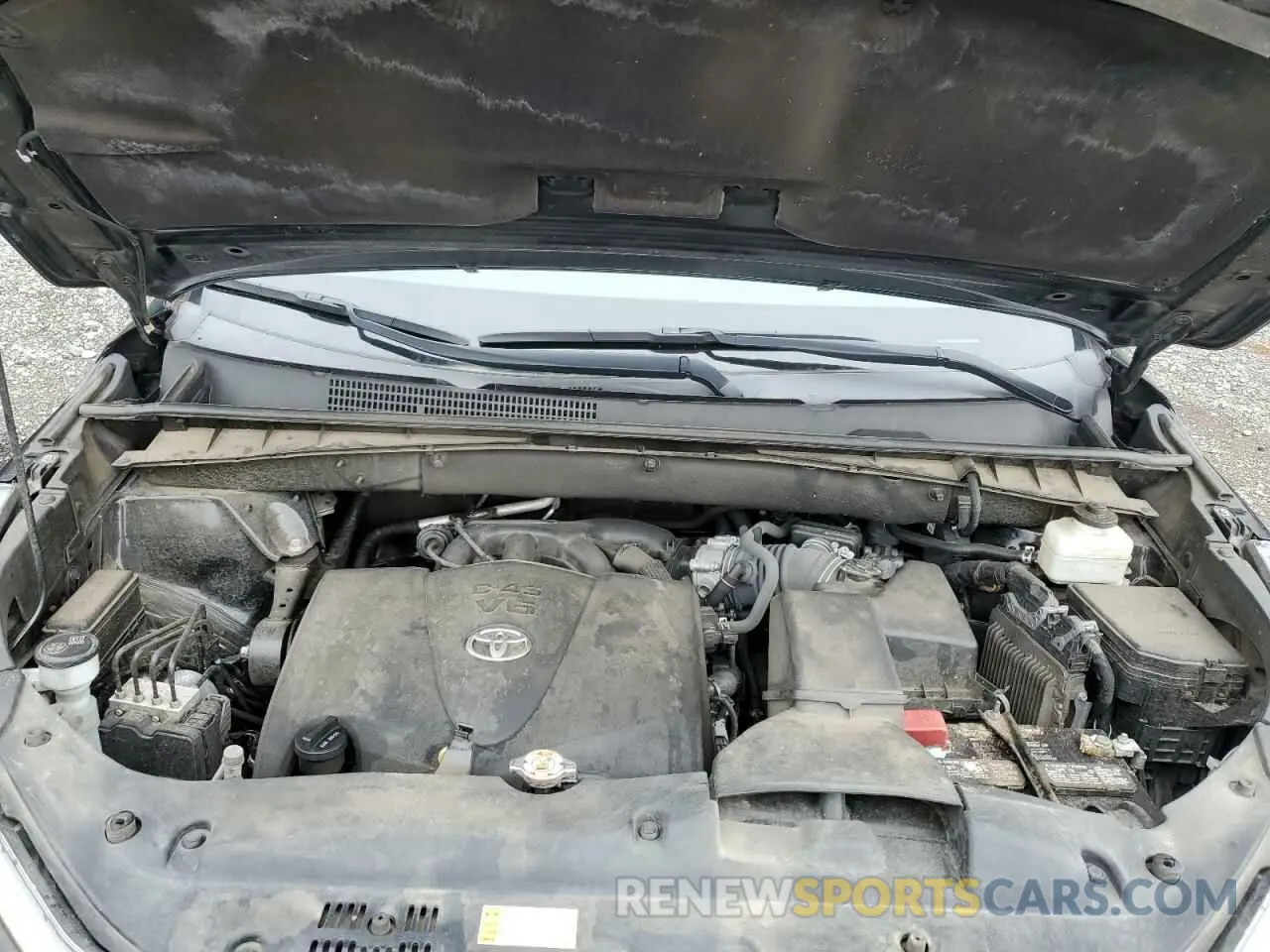 12 Photograph of a damaged car 5TDBZRFH6KS731452 TOYOTA HIGHLANDER 2019
