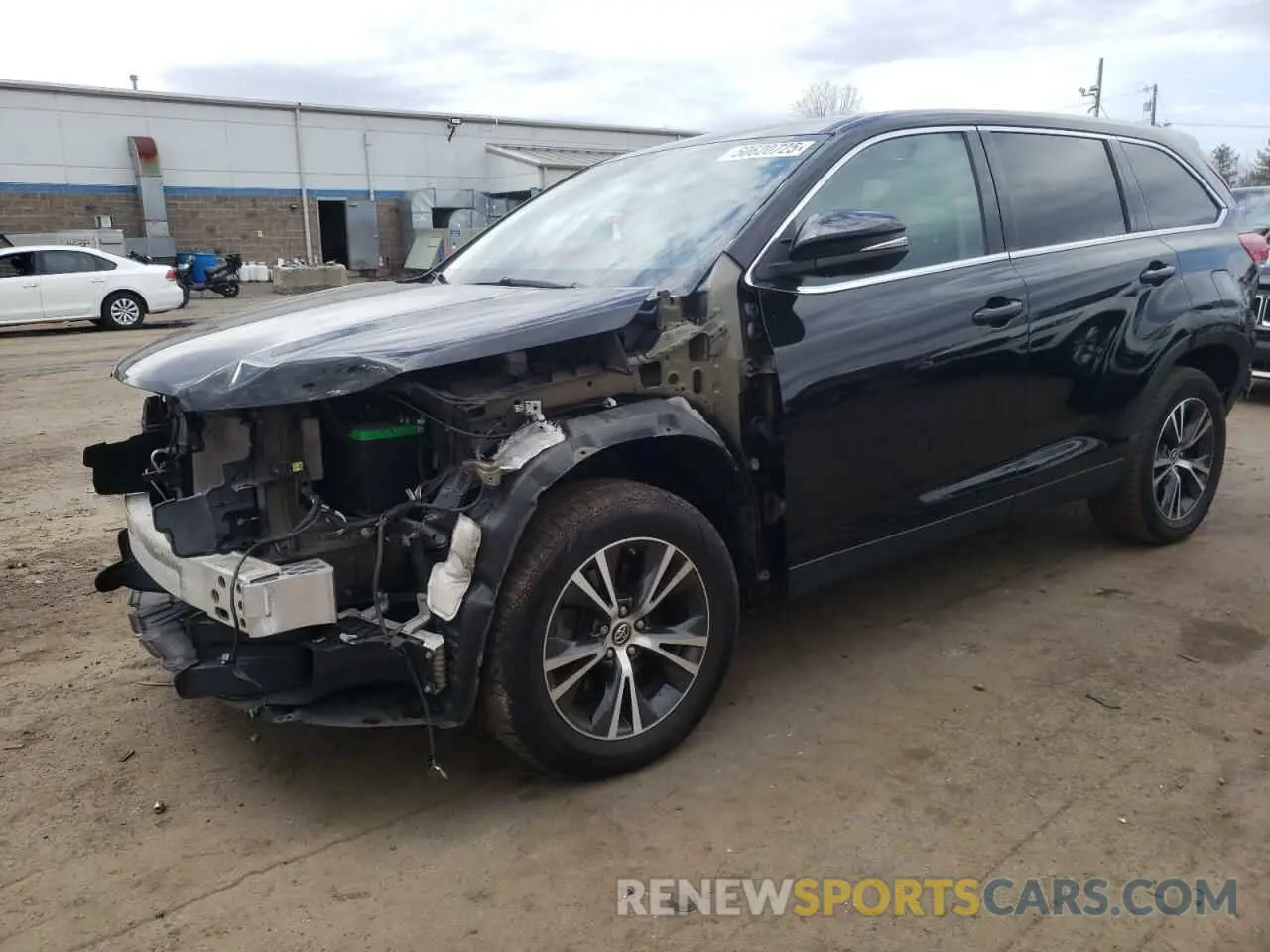 1 Photograph of a damaged car 5TDBZRFH6KS943431 TOYOTA HIGHLANDER 2019