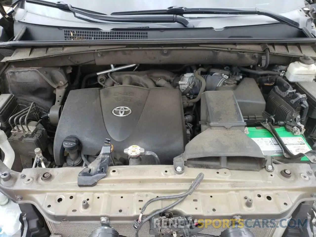 12 Photograph of a damaged car 5TDBZRFH6KS943431 TOYOTA HIGHLANDER 2019