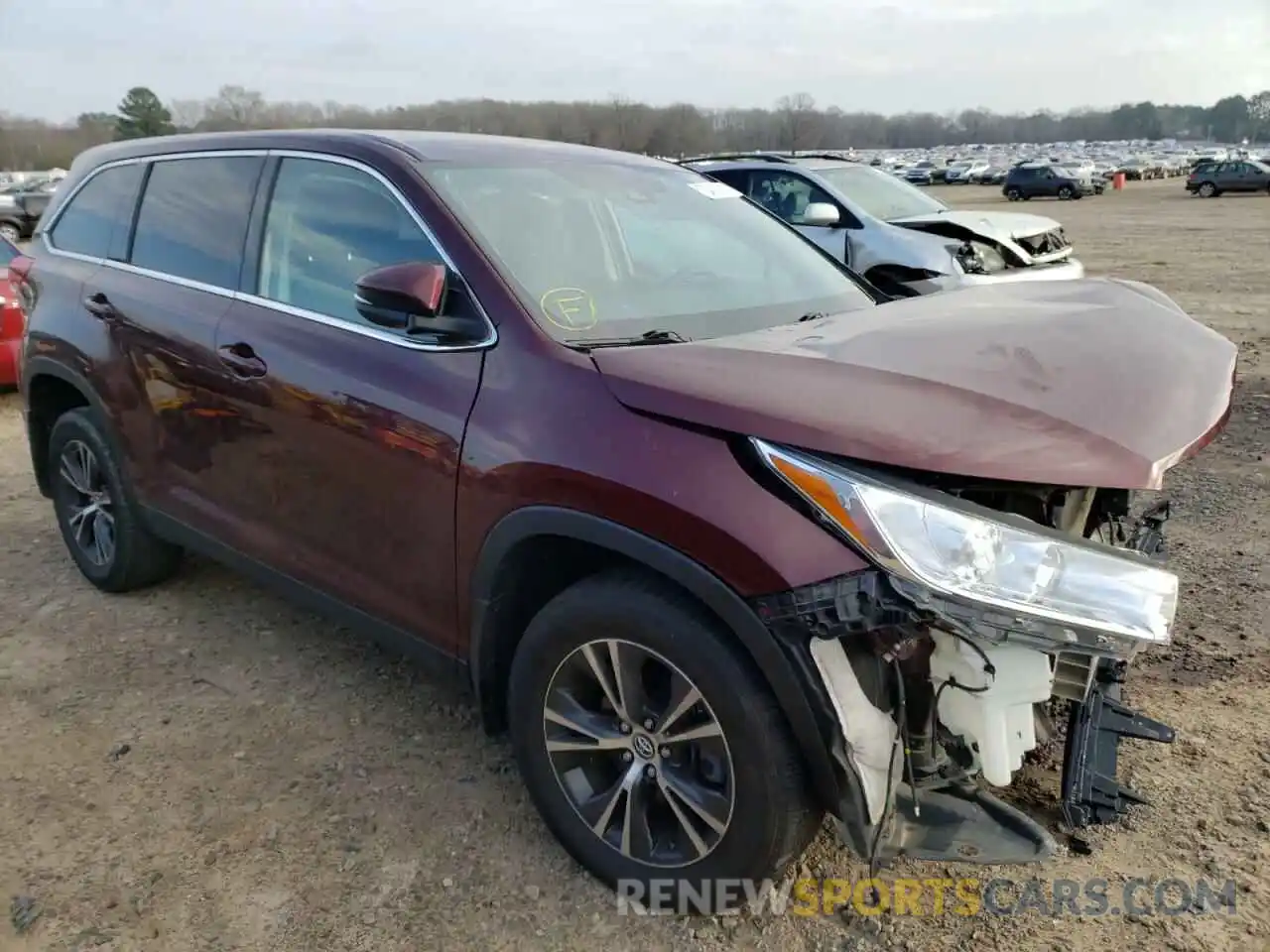 1 Photograph of a damaged car 5TDBZRFH6KS962917 TOYOTA HIGHLANDER 2019