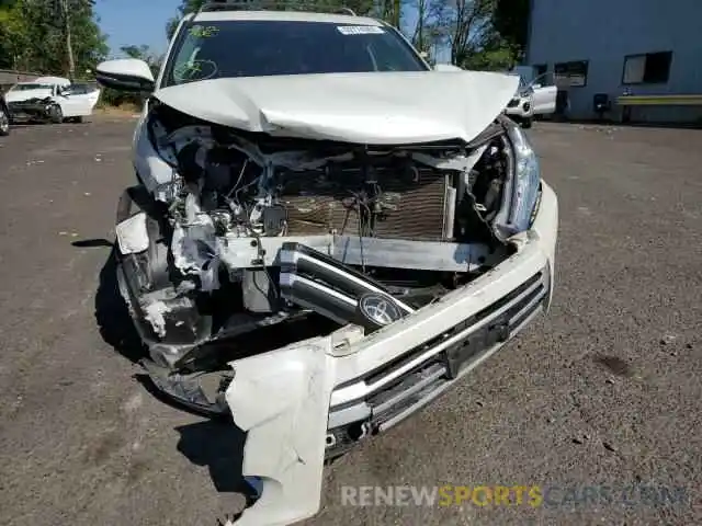 9 Photograph of a damaged car 5TDBZRFH6KS965056 TOYOTA HIGHLANDER 2019