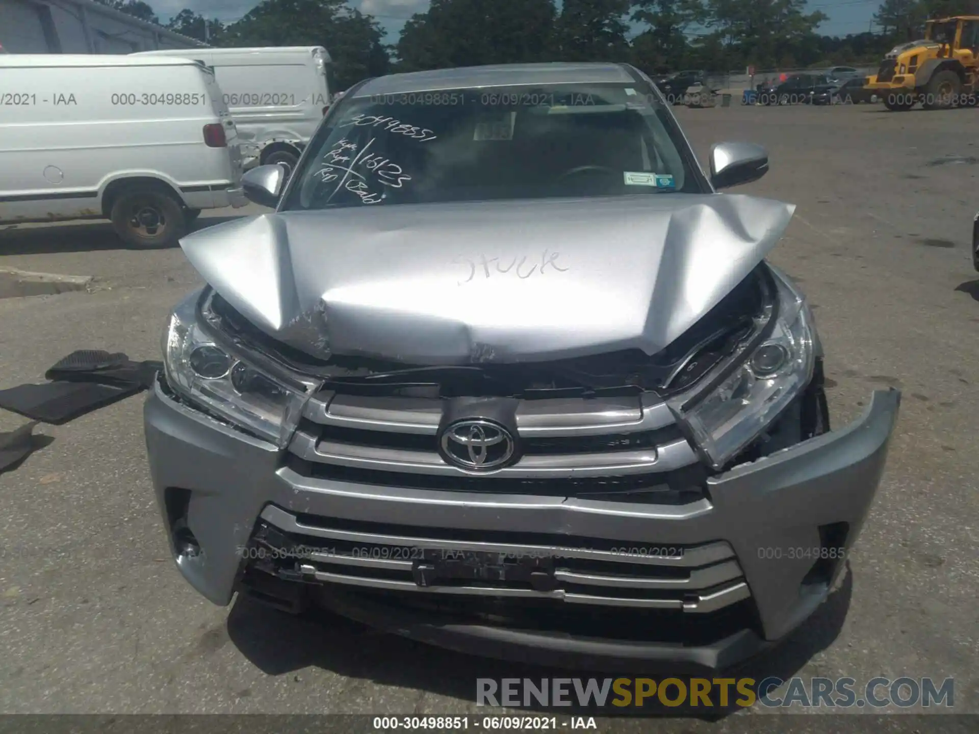 6 Photograph of a damaged car 5TDBZRFH7KS721481 TOYOTA HIGHLANDER 2019