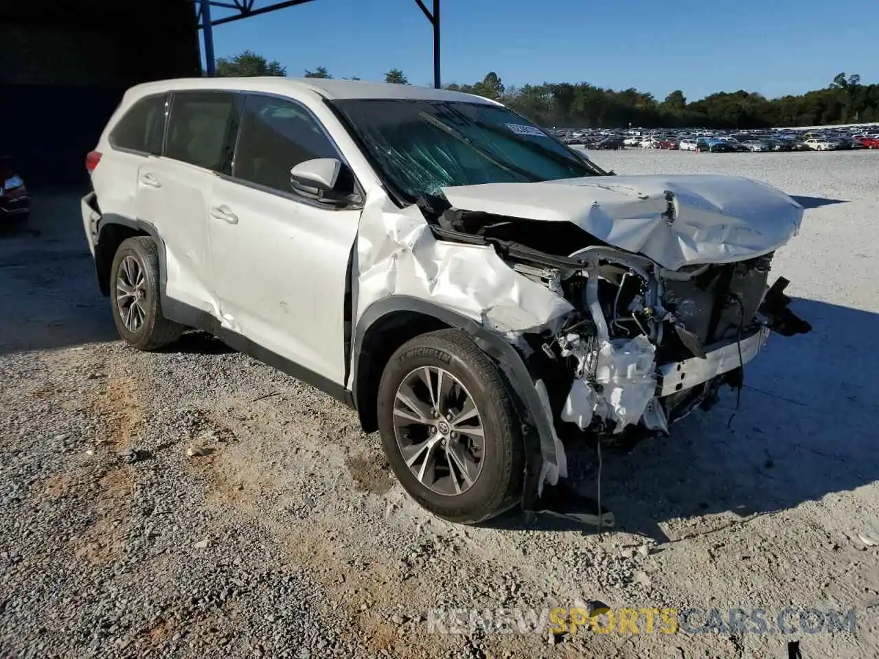 9 Photograph of a damaged car 5TDBZRFH7KS742458 TOYOTA HIGHLANDER 2019