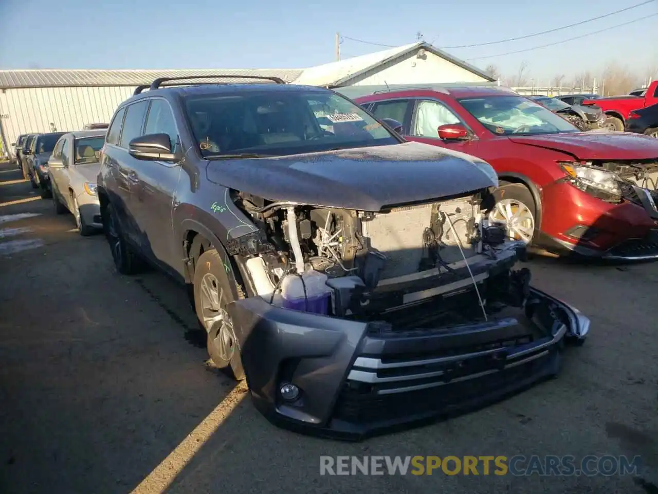 1 Photograph of a damaged car 5TDBZRFH7KS747028 TOYOTA HIGHLANDER 2019