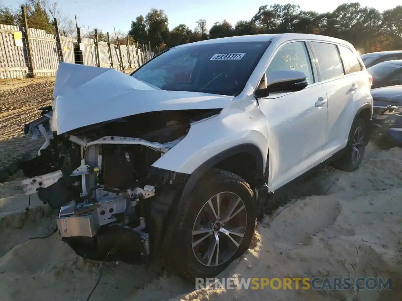 2 Photograph of a damaged car 5TDBZRFH7KS933278 TOYOTA HIGHLANDER 2019