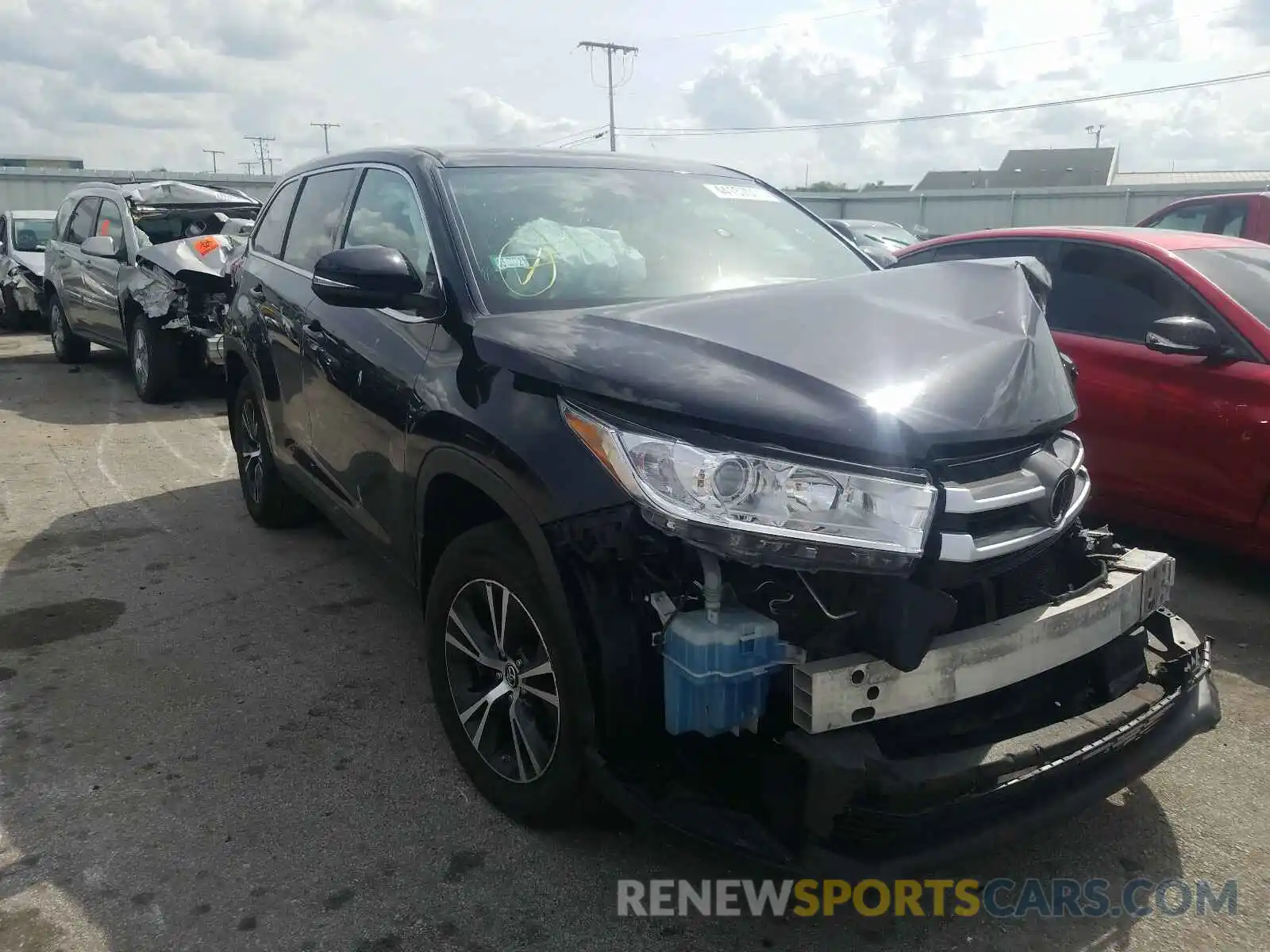 1 Photograph of a damaged car 5TDBZRFH7KS934608 TOYOTA HIGHLANDER 2019