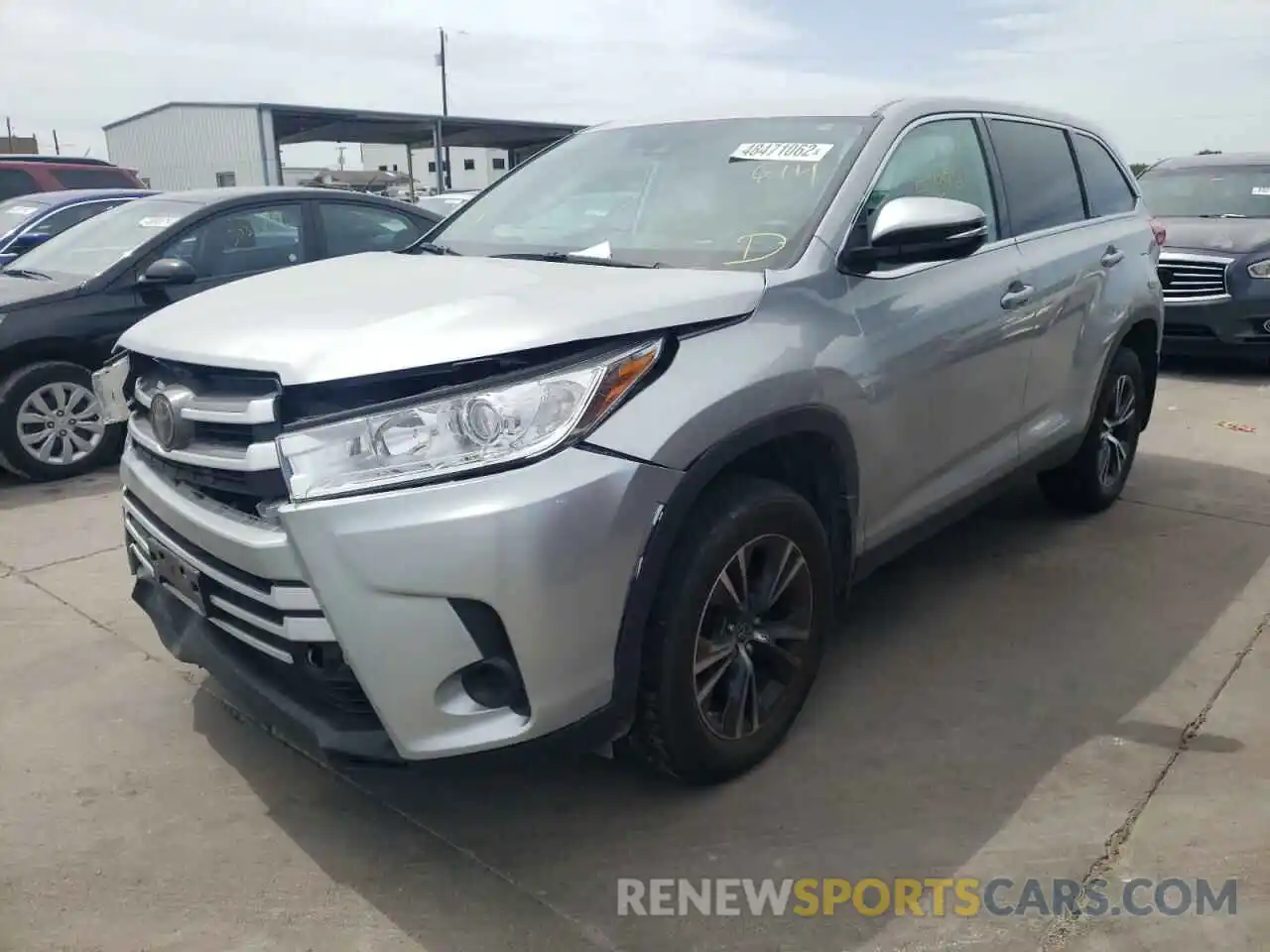 2 Photograph of a damaged car 5TDBZRFH7KS969665 TOYOTA HIGHLANDER 2019