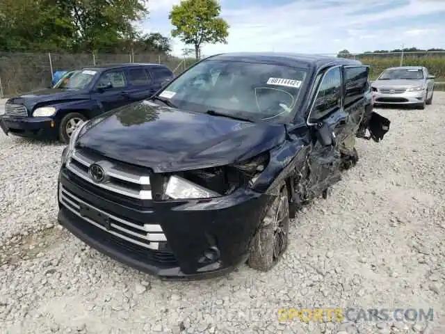 2 Photograph of a damaged car 5TDBZRFH7KS976695 TOYOTA HIGHLANDER 2019