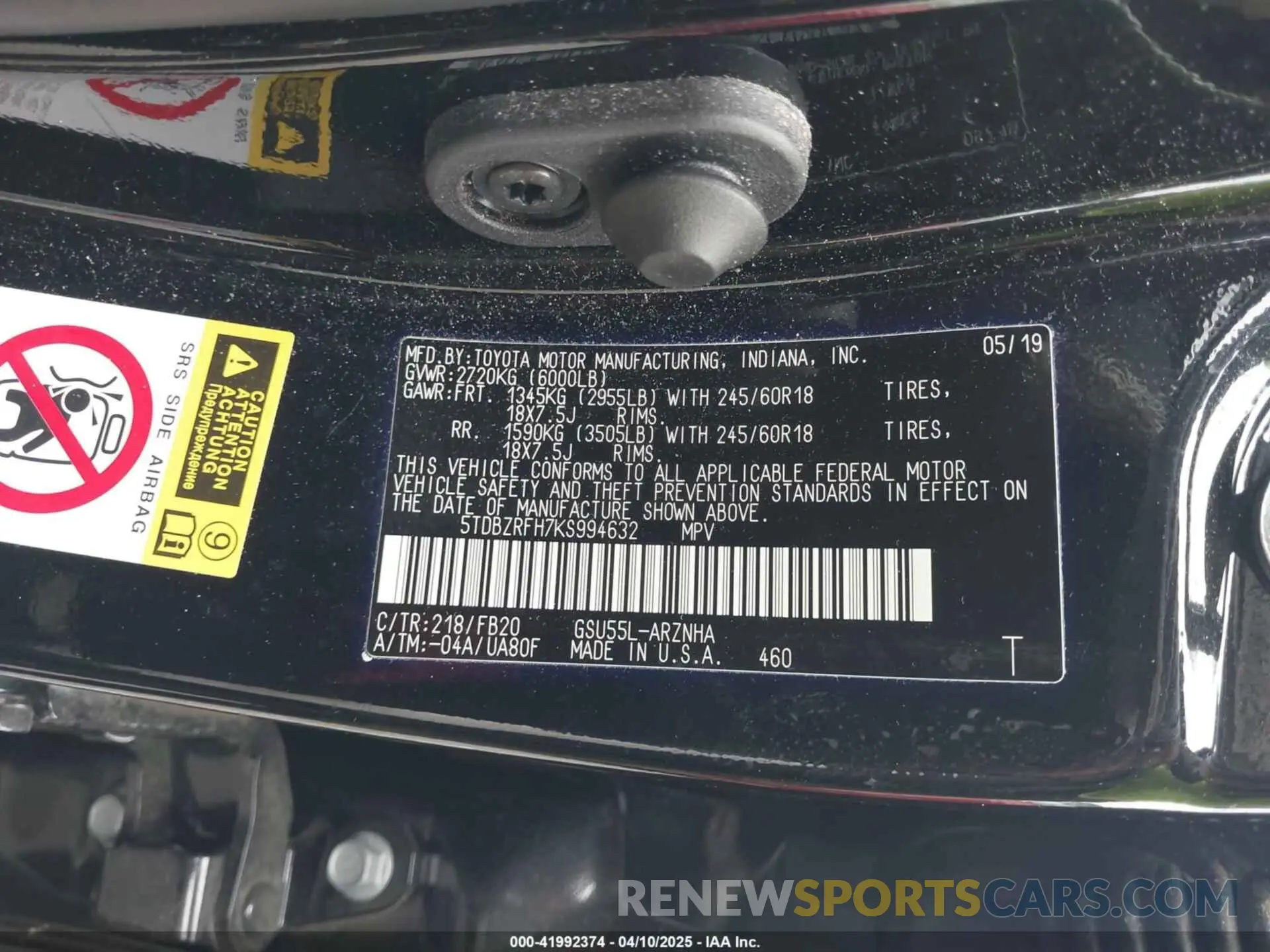 9 Photograph of a damaged car 5TDBZRFH7KS994632 TOYOTA HIGHLANDER 2019