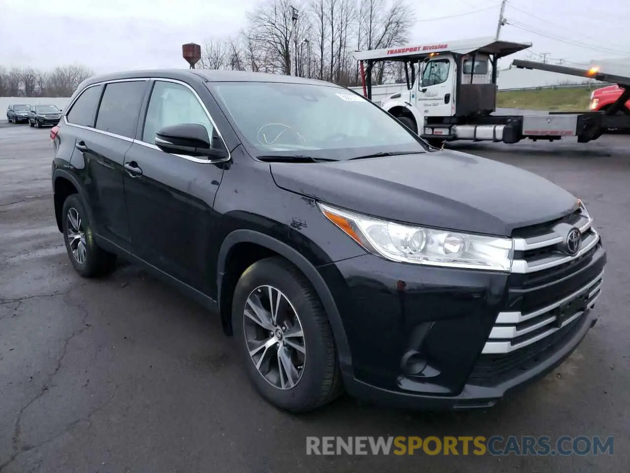 1 Photograph of a damaged car 5TDBZRFH8KS713454 TOYOTA HIGHLANDER 2019