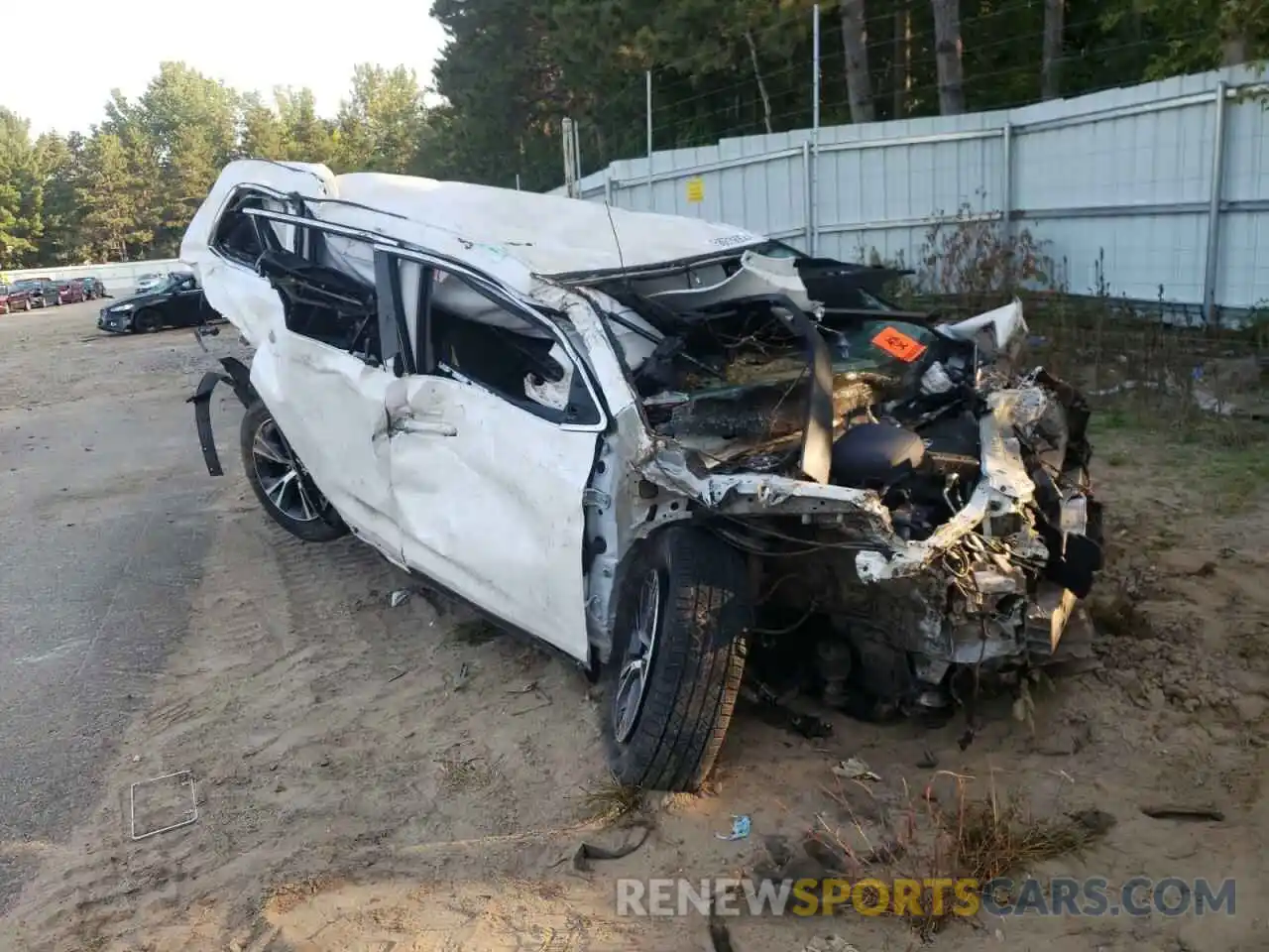 9 Photograph of a damaged car 5TDBZRFH8KS724650 TOYOTA HIGHLANDER 2019