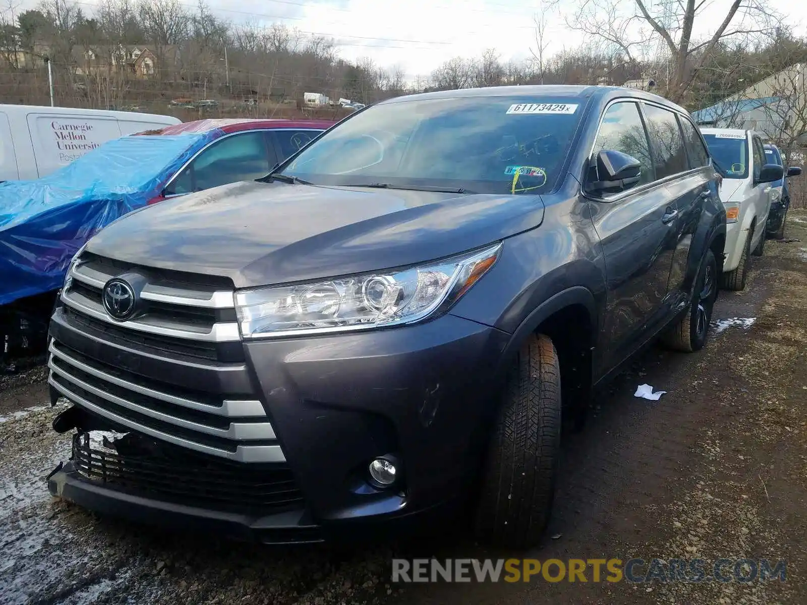 2 Photograph of a damaged car 5TDBZRFH8KS725118 TOYOTA HIGHLANDER 2019