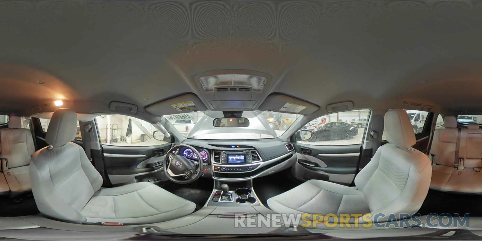 13 Photograph of a damaged car 5TDBZRFH8KS726401 TOYOTA HIGHLANDER 2019