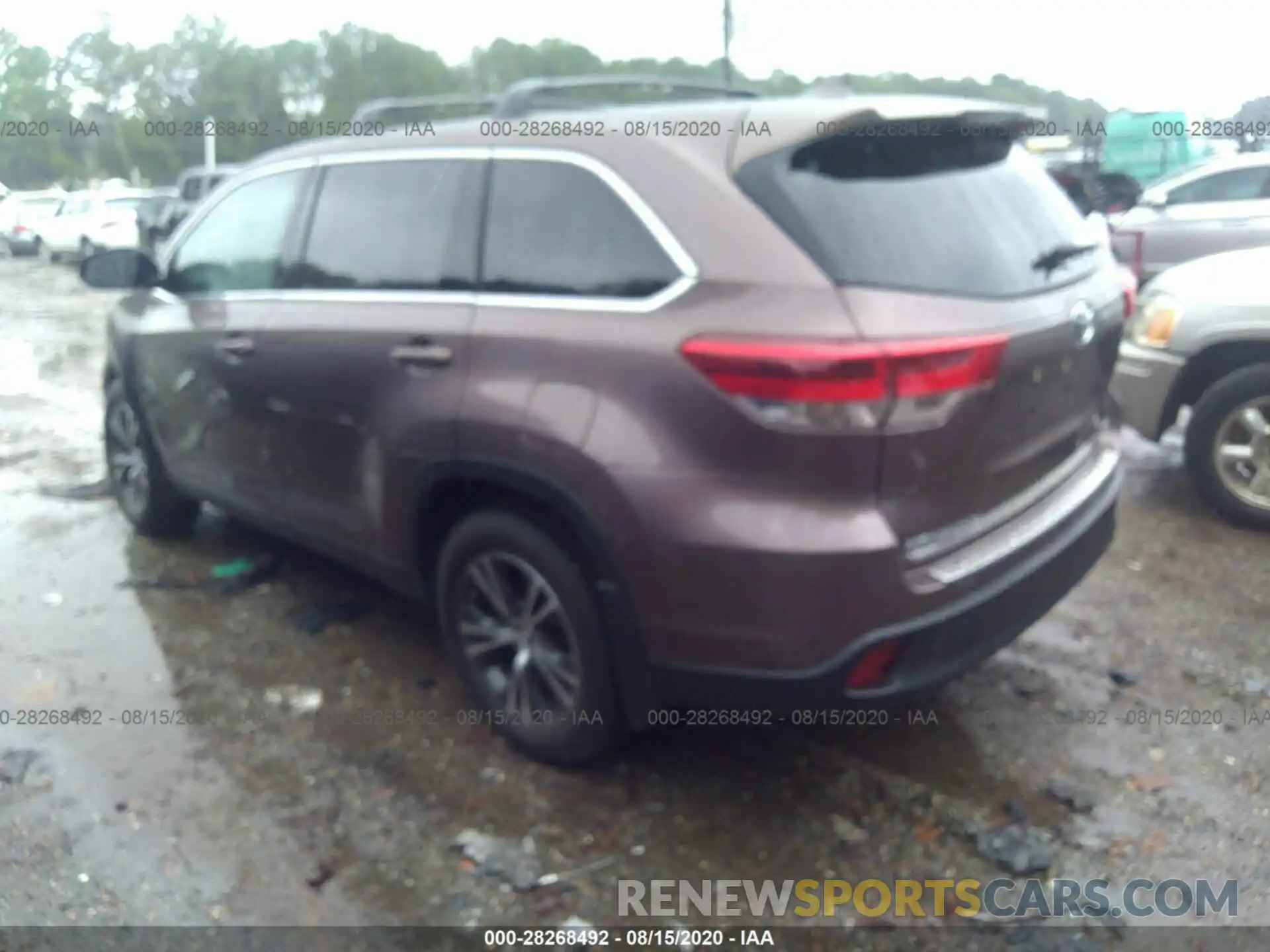 3 Photograph of a damaged car 5TDBZRFH8KS729220 TOYOTA HIGHLANDER 2019