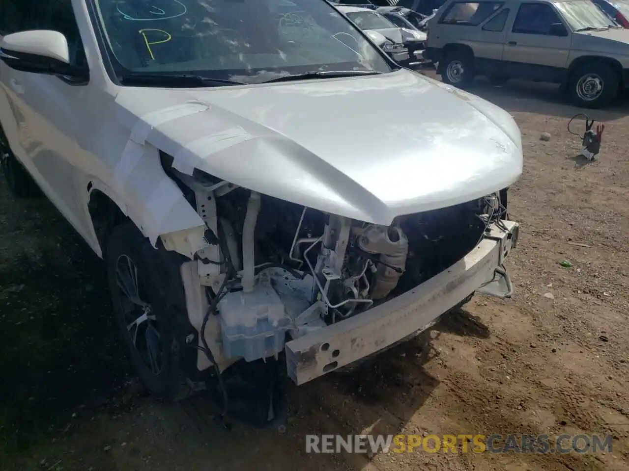 9 Photograph of a damaged car 5TDBZRFH8KS927098 TOYOTA HIGHLANDER 2019