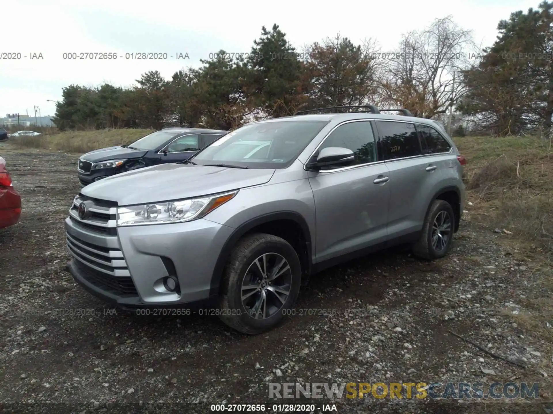 2 Photograph of a damaged car 5TDBZRFH8KS933497 TOYOTA HIGHLANDER 2019