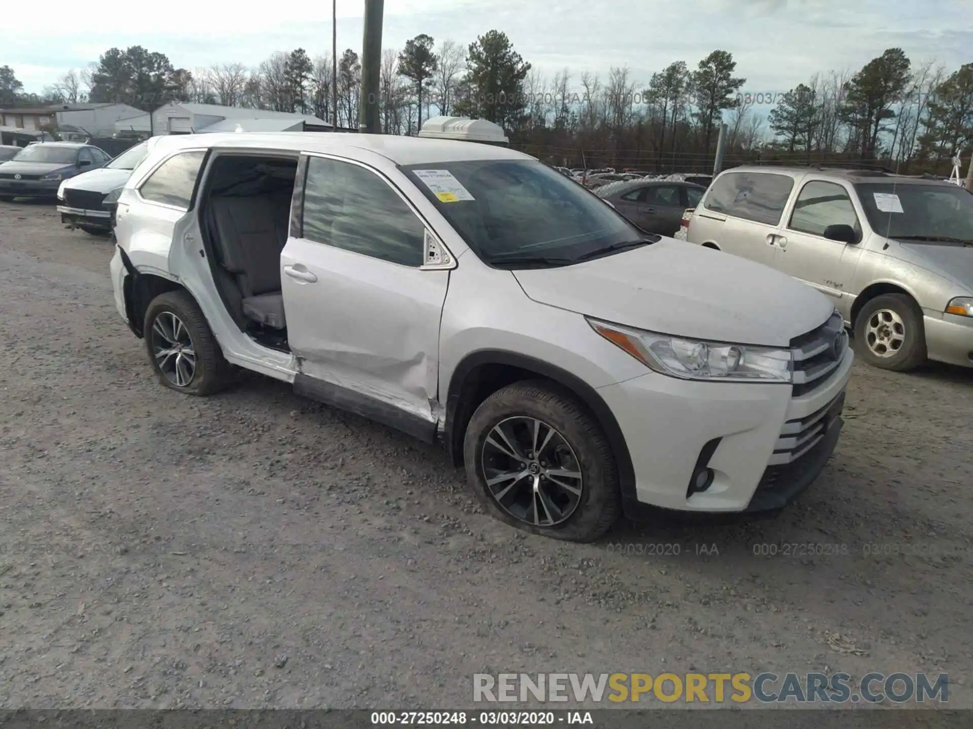 1 Photograph of a damaged car 5TDBZRFH8KS934309 TOYOTA HIGHLANDER 2019