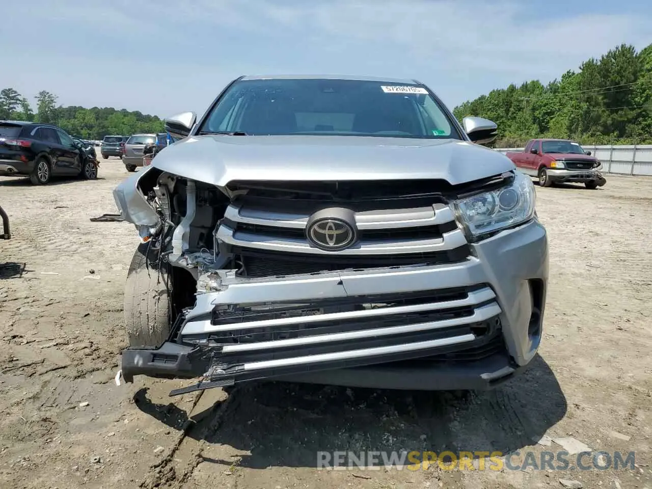 5 Photograph of a damaged car 5TDBZRFH8KS972395 TOYOTA HIGHLANDER 2019