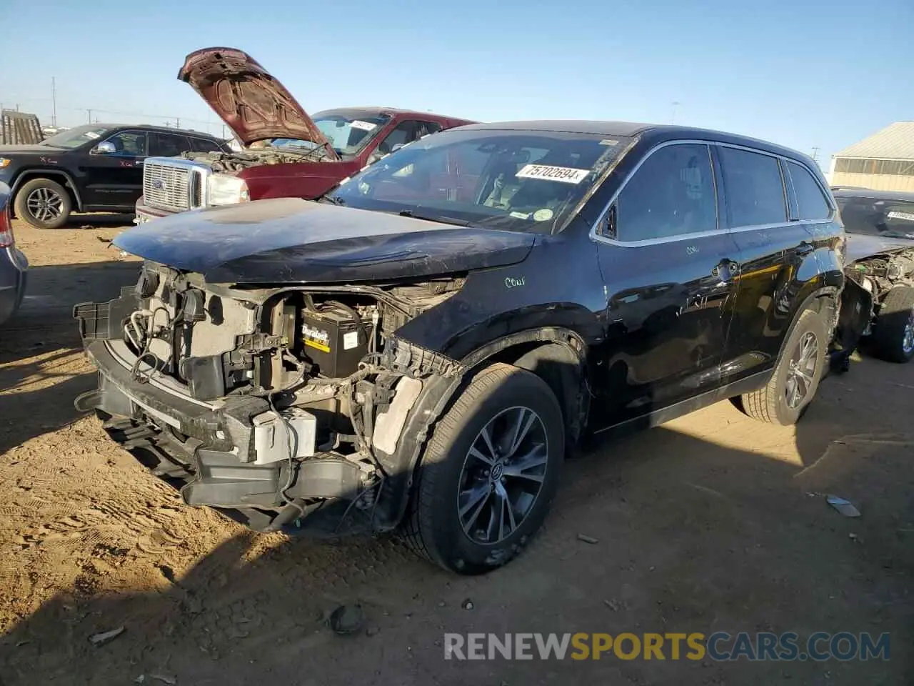 1 Photograph of a damaged car 5TDBZRFH8KS975393 TOYOTA HIGHLANDER 2019