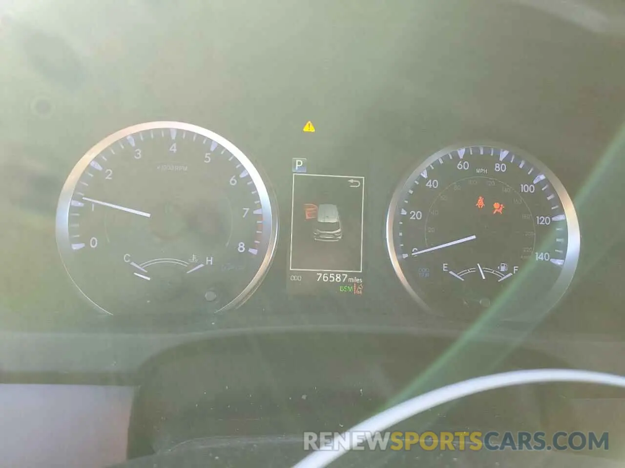 9 Photograph of a damaged car 5TDBZRFH8KS975393 TOYOTA HIGHLANDER 2019