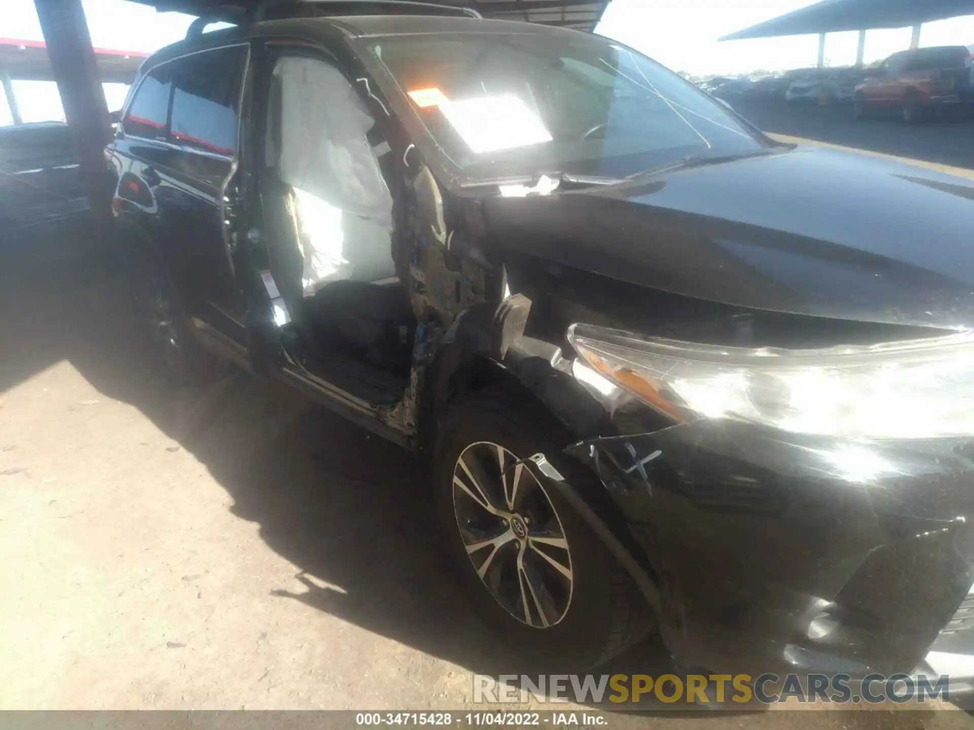 6 Photograph of a damaged car 5TDBZRFHXKS734435 TOYOTA HIGHLANDER 2019